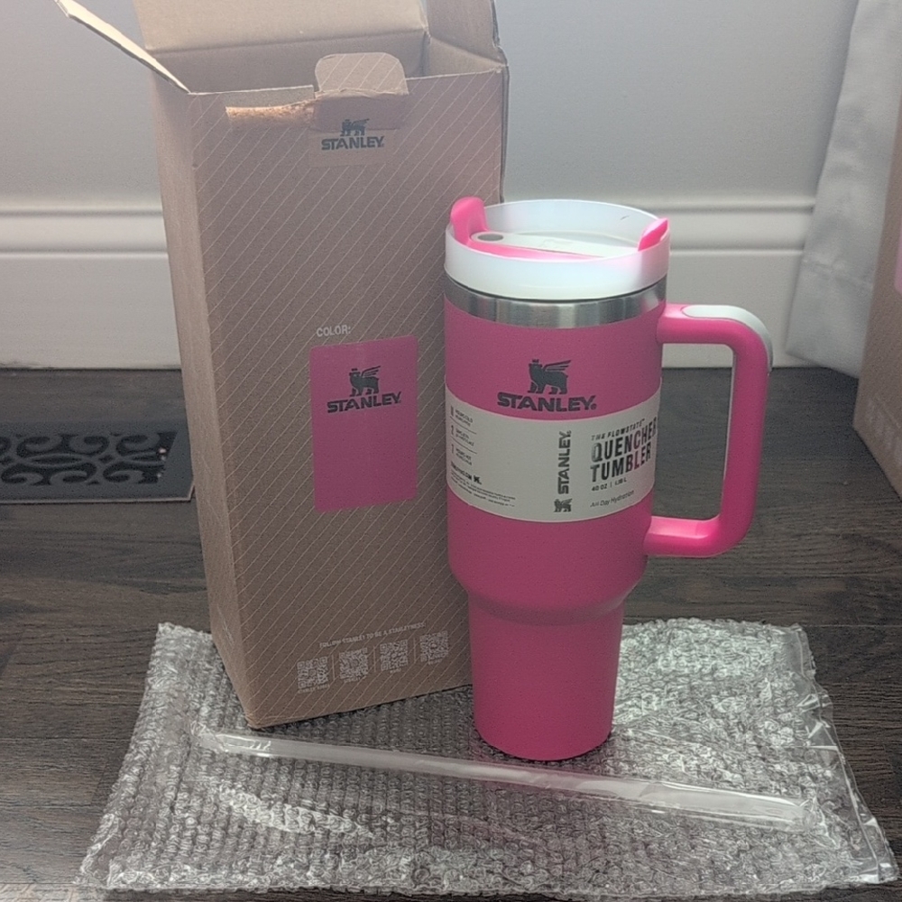 Stanley Pink Quencher Tumbler with Handle
